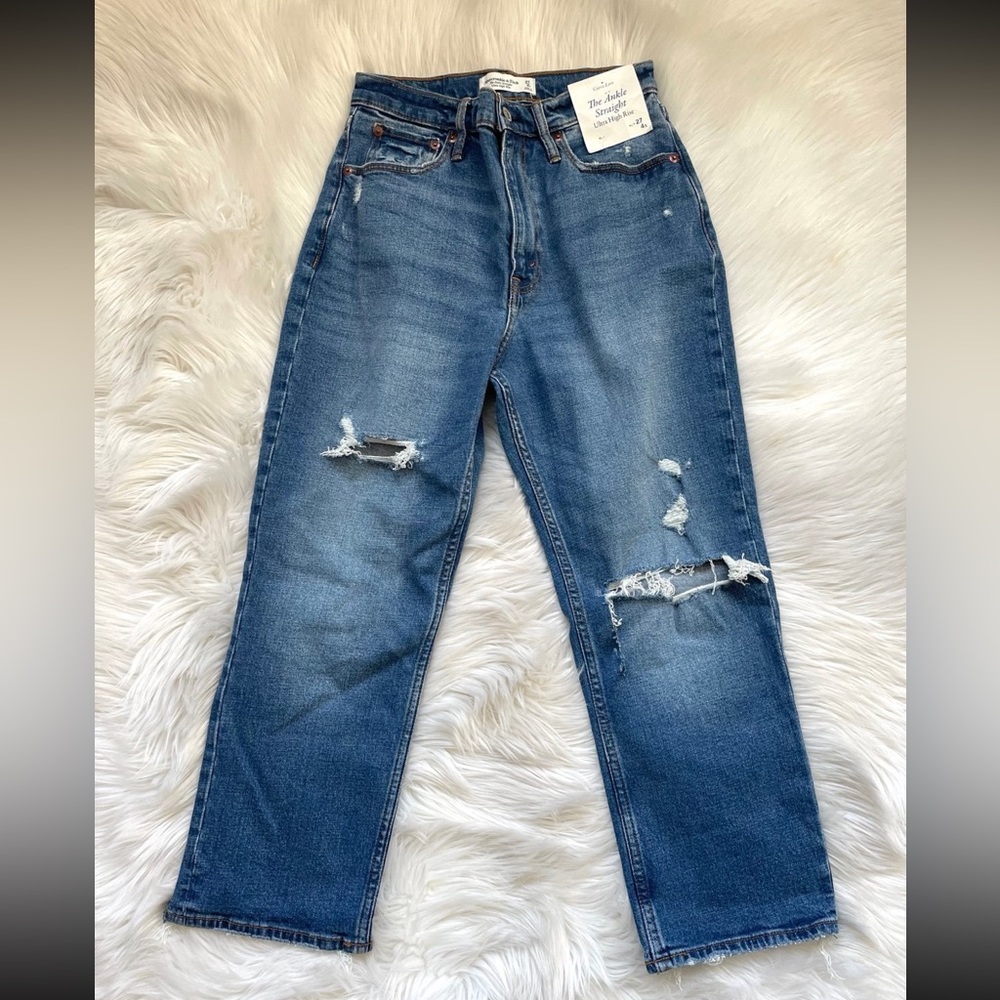 Abercrombie and Fitch jeans - ankle straight, ultra high rise, short fit, curve